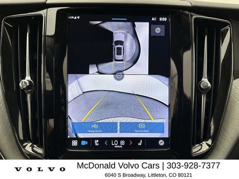 Certified 2025 Volvo XC60 B5 Plus w/ Climate Package AWD/4WD image 17