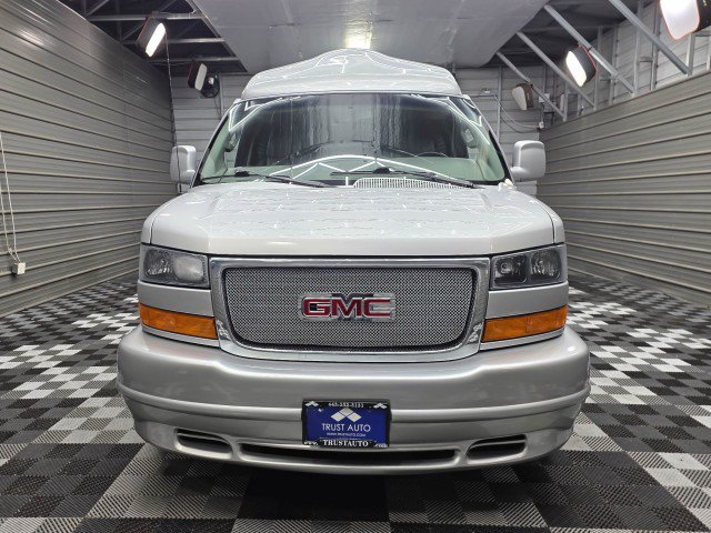Used 2017 GMC Savana 2500 Extended RWD image 4