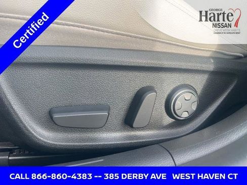 Used 2024 Genesis G70 2.5T image 26