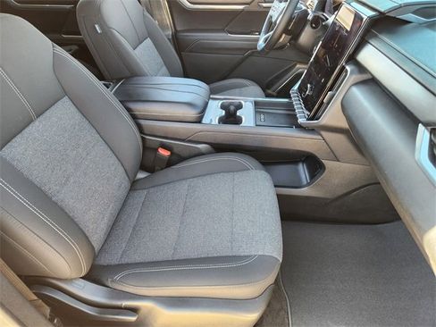 Used 2025 GMC Acadia Elevation image 15