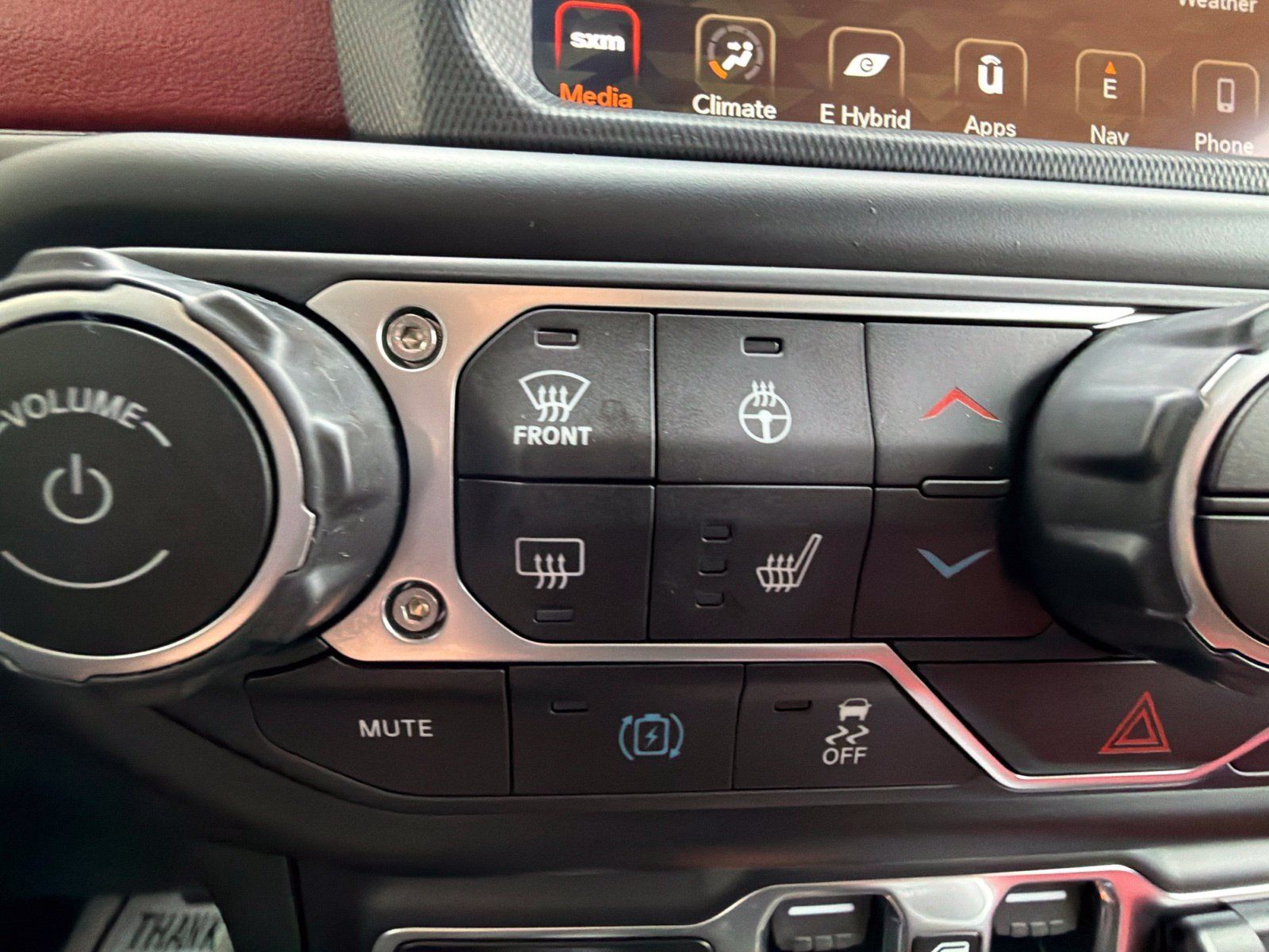 Used 2023 Jeep Wrangler Unlimited Rubicon 4xe AWD/4WD image 22