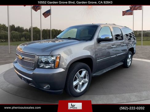 Used 2012 Chevrolet Suburban LTZ image 5
