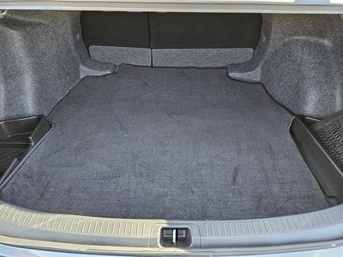 Used 2025 Toyota Corolla SE image 22