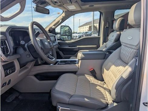 New 2025 Ford F350 Platinum w/ Platinum Plus Package image 15