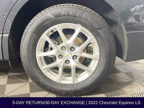 Used 2022 Chevrolet Equinox LS AWD/4WD image 34