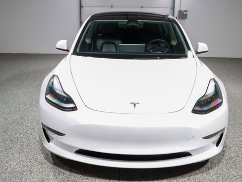 Used 2022 Tesla Model 3 Long Range image 4