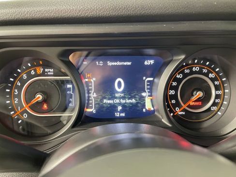 New 2025 Jeep Gladiator Sport AWD/4WD image 3