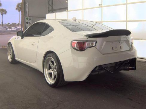 Used 2015 Scion FR-S 2DR COUPE image 2