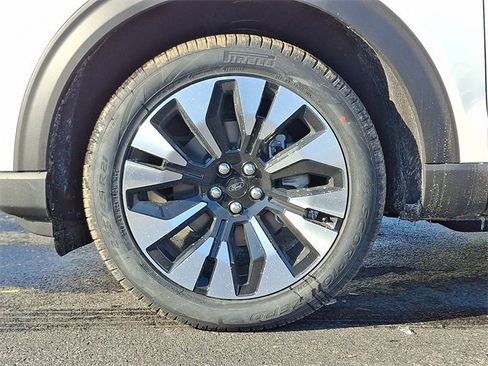 New 2026 Ford Explorer Platinum w/ LUX Leather Package image 5