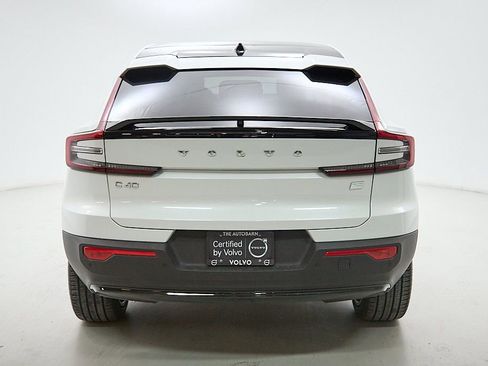 Certified 2023 Volvo C40 P8 Recharge Ultimate image 9