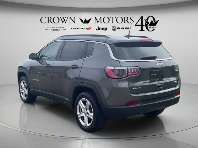 Used 2023 Jeep Compass Latitude w/ Convenience Group AWD/4WD image 7