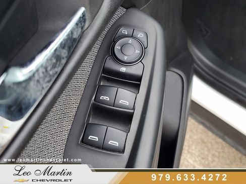 Used 2025 Chevrolet TrailBlazer LT AWD/4WD image 17