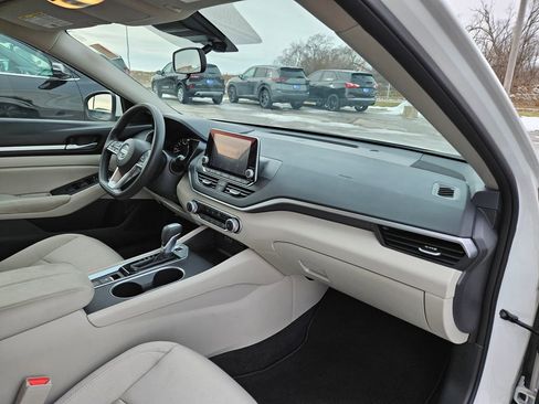 Used 2022 Nissan Altima 2.5 SV image 34