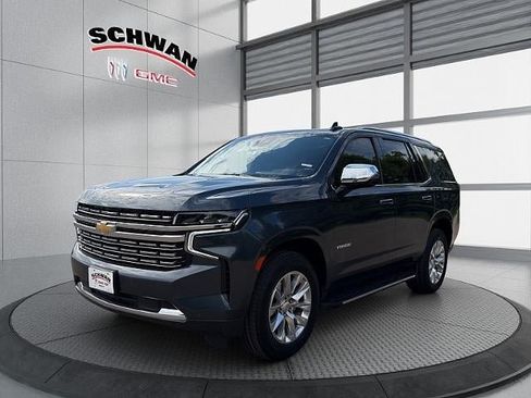 Used 2021 Chevrolet Tahoe Premier w/ Premium Package AWD/4WD image 8