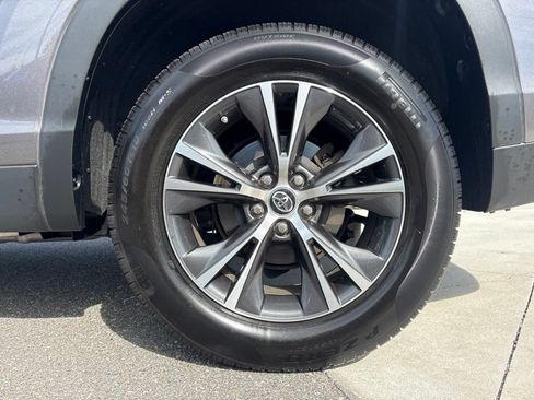 Used 2019 Toyota Highlander LE FWD image 9