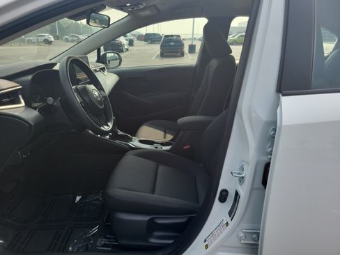 Certified 2025 Toyota Corolla LE FWD image 16