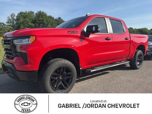 Used 2022 Chevrolet Silverado 1500 LT Trail Boss w/ Convenience Package II AWD/4WD image 1