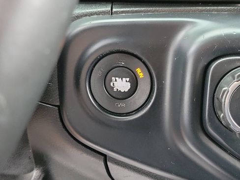 Certified 2019 Jeep Wrangler Unlimited Sport S AWD/4WD image 12
