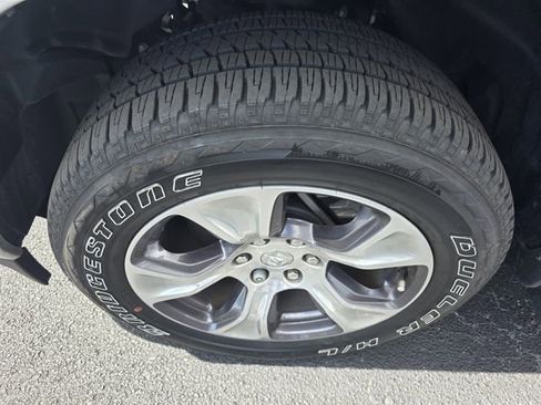 Used 2023 RAM 1500 Laramie AWD/4WD image 11