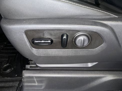 Used 2019 GMC Sierra 1500 SLT w/ SLT Premium Plus Package image 3