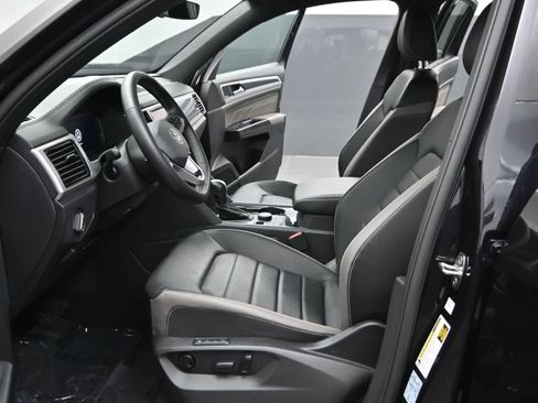 Used 2021 Volkswagen Atlas Cross Sport SEL Premium AWD/4WD image 16