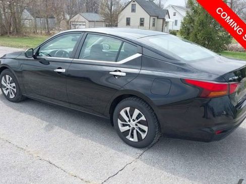 Used 2022 Nissan Altima 2.5 S image 3