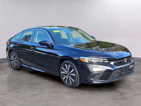 Certified 2023 Honda Civic EX image 17