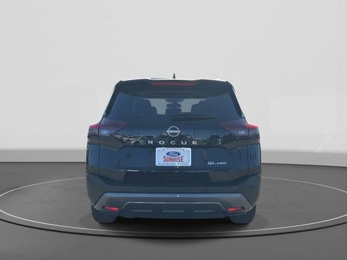 Used 2023 Nissan Rogue SL image 6