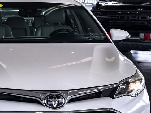 Used 2016 Toyota Avalon Limited w/ Toyota Safety Sense Package image 18