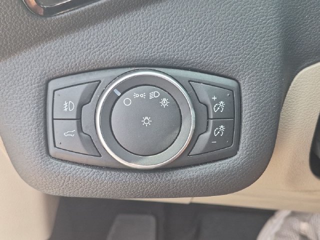 Used 2017 Ford Escape Titanium w/ Equipment Group 301A FWD image 19