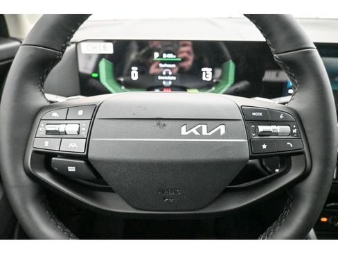 New 2026 Kia Sportage LX image 18