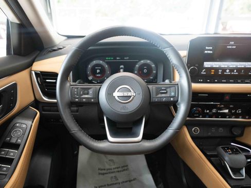Used 2023 Nissan Rogue Platinum w/ Platinum Premium Package AWD/4WD image 21