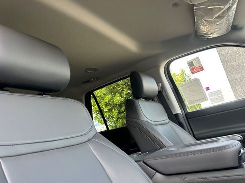 New 2026 Ford Expedition Active RWD image 18