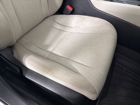 Used 2025 Honda Accord LX image 27