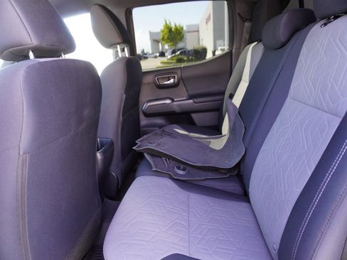 Used 2023 Toyota Tacoma TRD Sport w/ Advanced Technology Package image 13