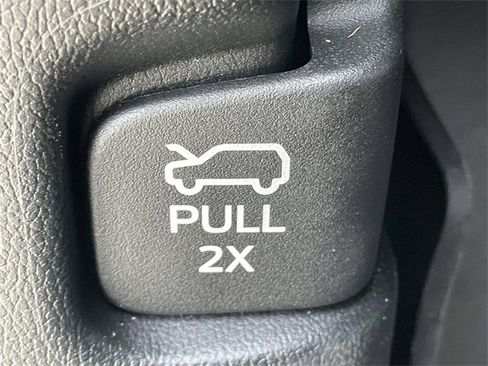 Used 2020 Ford Explorer ST image 20