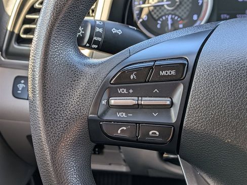 Used 2020 Hyundai Elantra SEL image 15