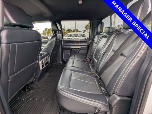 Used 2022 Ford F350 Lariat image 14