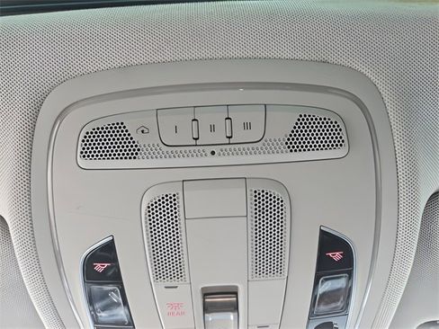 Used 2012 Audi A8 4.2 image 27