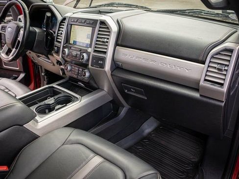 Used 2020 Ford F350 Platinum image 40