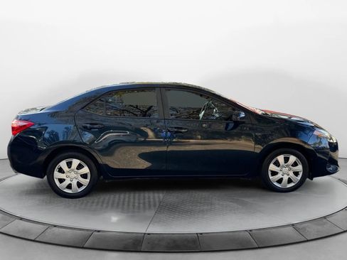 Used 2019 Toyota Corolla LE image 4
