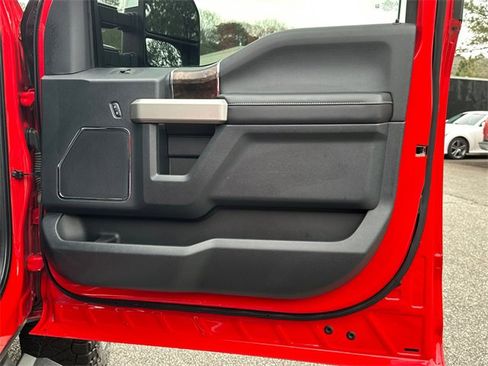 Certified 2022 Ford F250 Lariat w/ Lariat Ultimate Package image 14