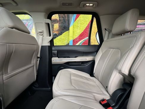 Used 2024 Ford Expedition Max Limited image 21