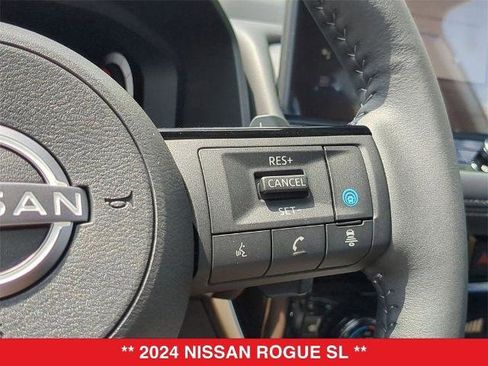 Certified 2024 Nissan Rogue SL image 17
