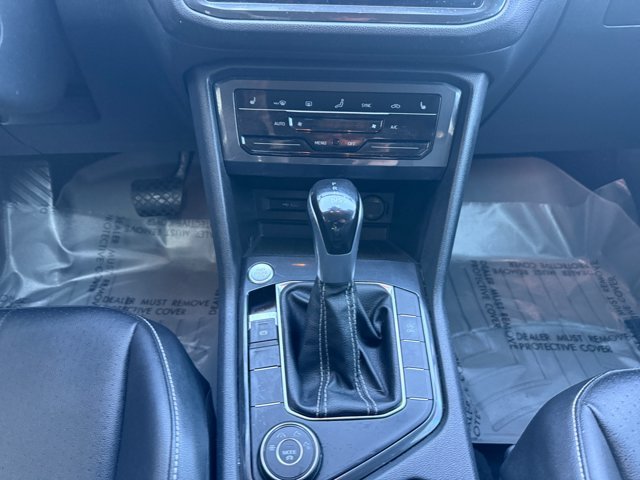 Used 2022 Volkswagen Tiguan SE AWD/4WD image 15