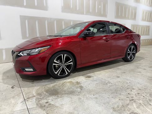 Used 2023 Nissan Sentra SR w/ Electronics Package image 2