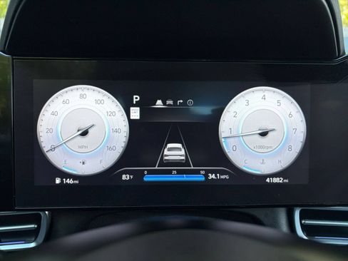 Used 2025 Hyundai Elantra SEL FWD image 41