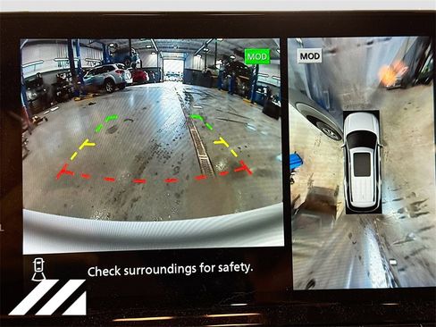 Used 2024 Nissan Pathfinder SL image 16