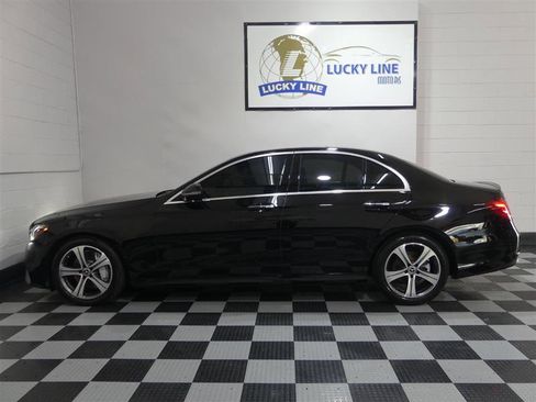 Used 2020 Mercedes-Benz E 350 4MATIC Sedan w/ Premium Package image 7