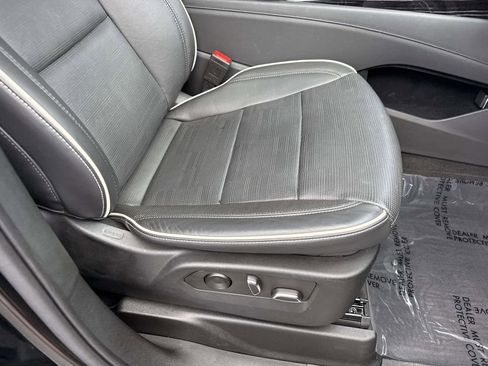 Certified 2023 Cadillac Escalade Sport AWD/4WD image 27